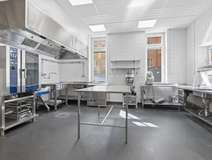 Ledig lokal på Warfvinges väg 18