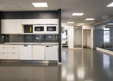 Beckasinvägen 16, Näringen