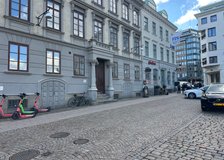 Lilla Torget 4, Centrum