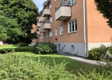 Sockengatan 1 D, Öster