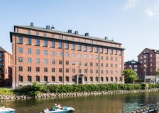 Drottninggatan 34, Centrum