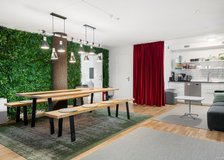 Surbrunnsgatan 32, Inom tull