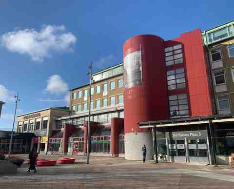 Ledig lokal på Olof Palmes plats 3