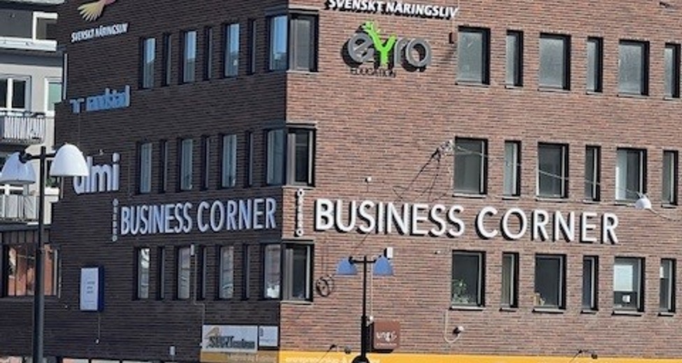 Business Corner Köpmangatan 23-25.jpg