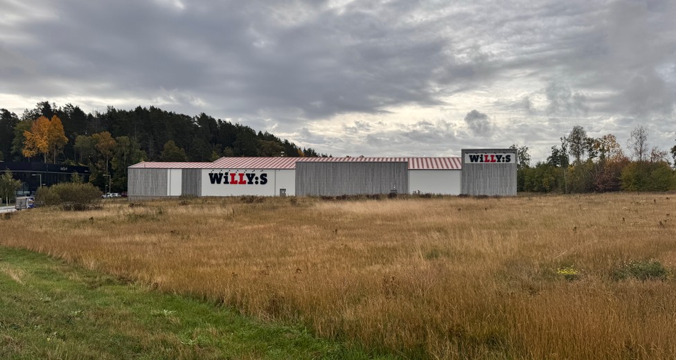 Tomt vid Willys.JPG