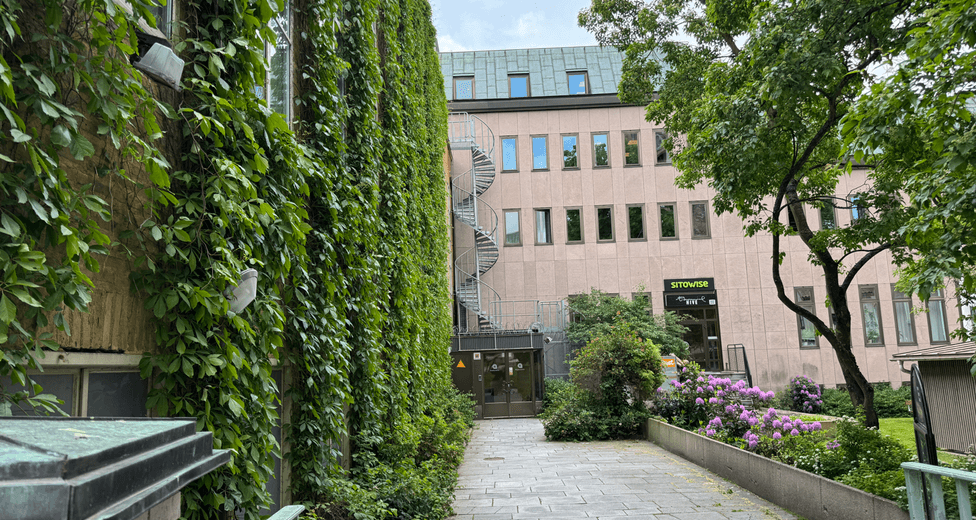 Prästgården 12