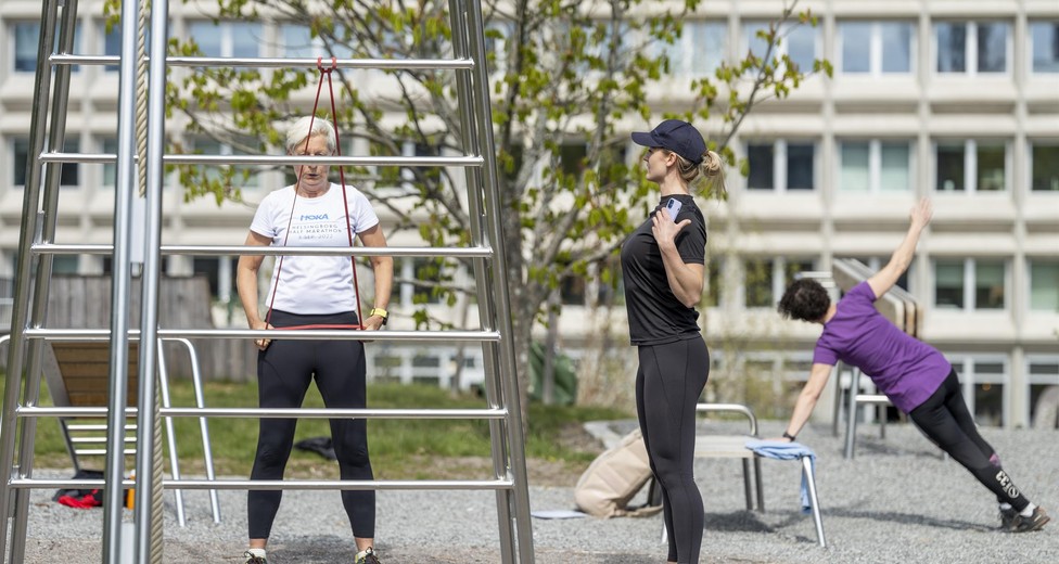 Utegym i anslutning till fastigheten. Utegym i anslutning till fastigheten.