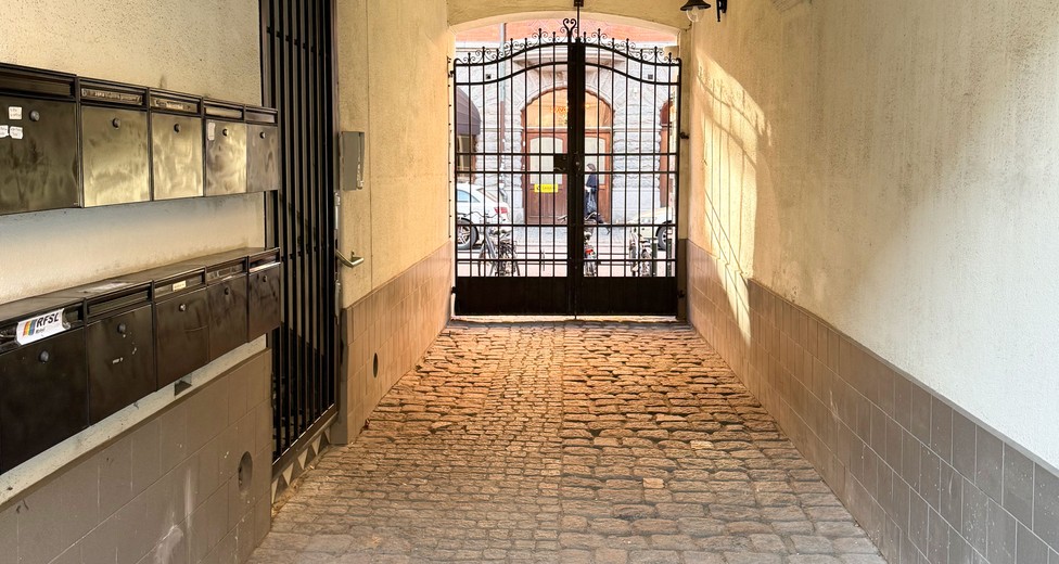 Stora Nygatan 42