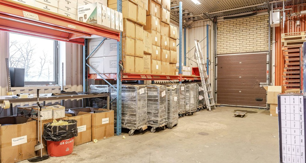 Lagerlokal, Minuthandlarvägen 2, Årsta Partihallar