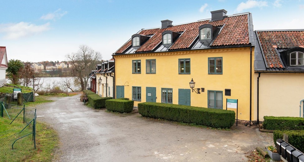 Hufvudsta Gård