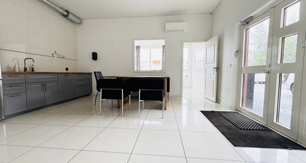 Butikslokal, Skarprättarvägen 12, Kallhäll