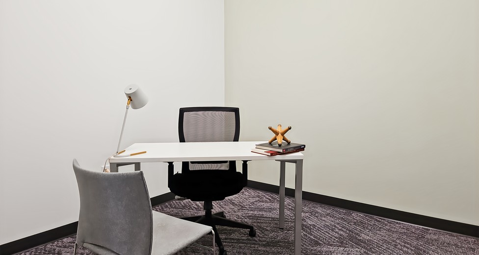 HQ_WI, Madison - Eastpark Blvd_USA_Centre 8343_Office 2.jpg HQ_WI, Madison - Eastpark Blvd_USA_Centre 8343_Office 2.jpg