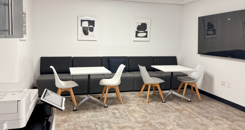 HQ_NV, Henderson - Mountain Vista St_USA_Centre 8453_Business Lounge 1.jpg