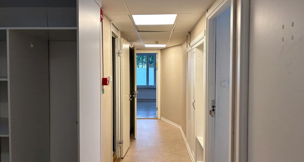 Barnängsgatan-28-hall-passage.jpg Barnängsgatan-28-hall-passage.jpg